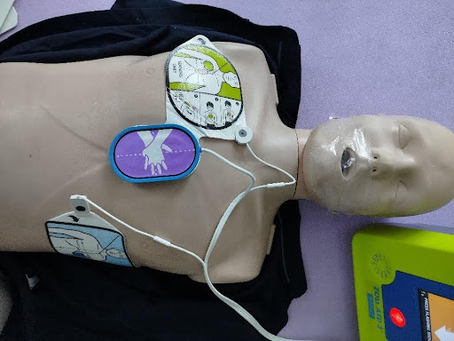 Safi đào tạo sơ cấp cứu - Máy AED - Máy khử rung tim